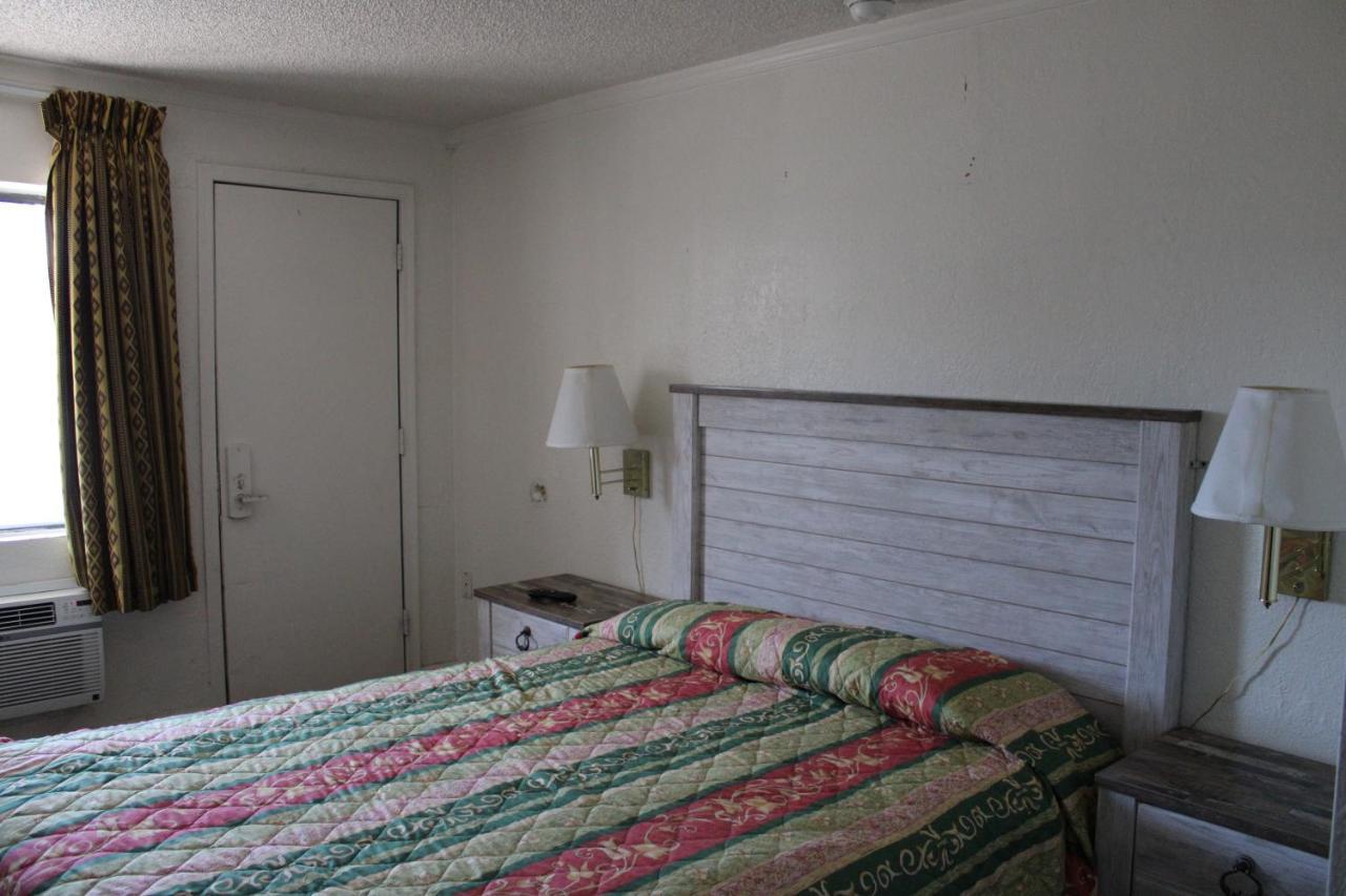 Flagstaff Motel Exterior photo